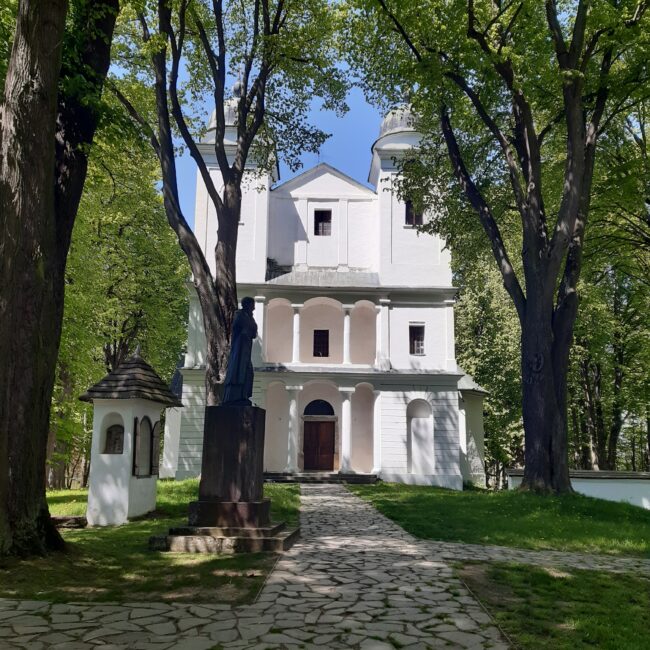 Priečelie kostola Slanica